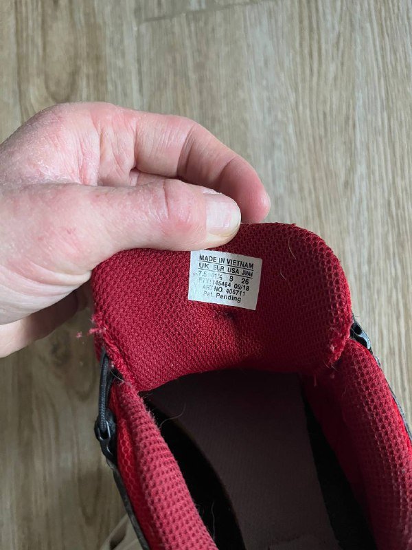 Salomon кроссовки 41.5 размер 3