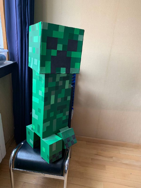 Картонный крипер из Minecraft высотой 90см 2