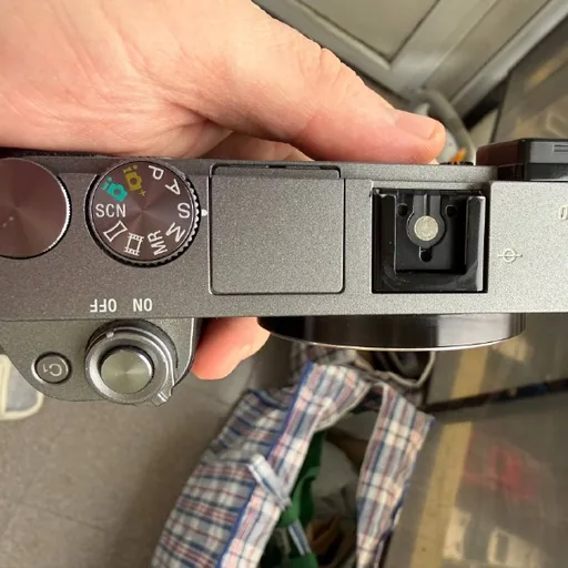 Фотоаппарат Sony требует ремонта