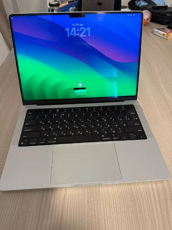 MacBook Pro 14 2021 1