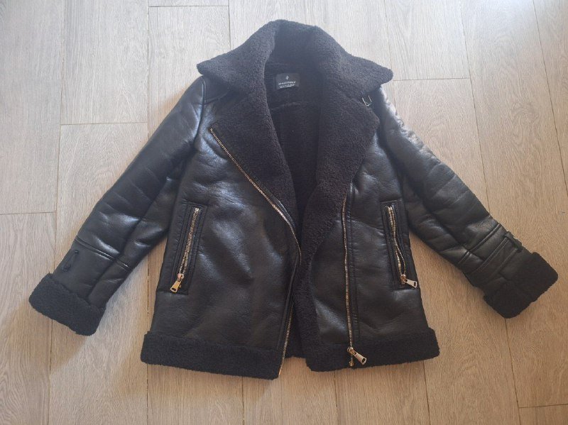 зимняя тёплая куртка Stradivarius размер S