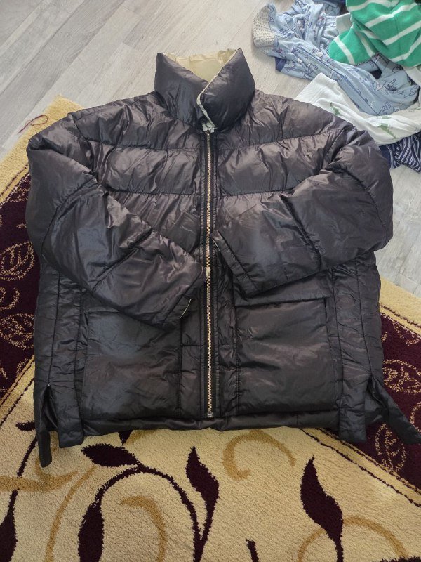 თეთრი და შავი თბილი კაცის ქურთუკი M