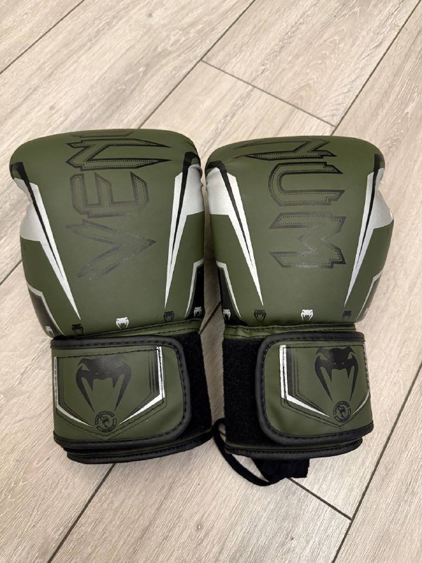 Перчатки боксерские 16oz, бинты длинные