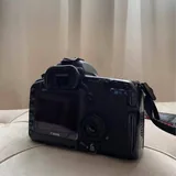 Canon 5D Mark II body 5