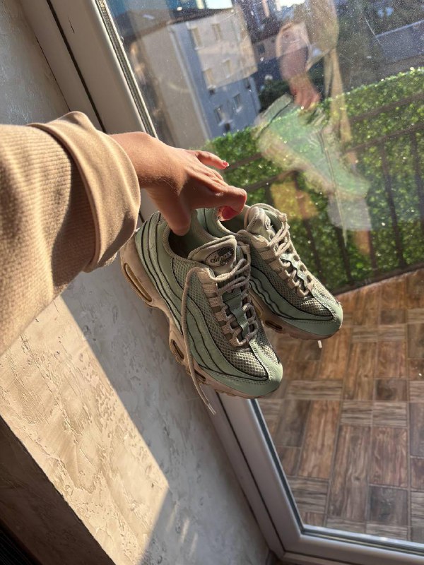 Nike Lahar Low 37.5 женские кроссовки 3