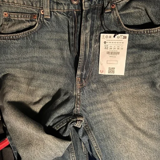 Новые женские джинсы Bershka, размер 32