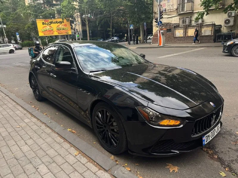 Maserati Ghibli 1