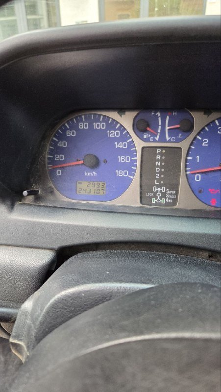 Mitsubishi Pajero iO 1998 компактный внедорожник 7