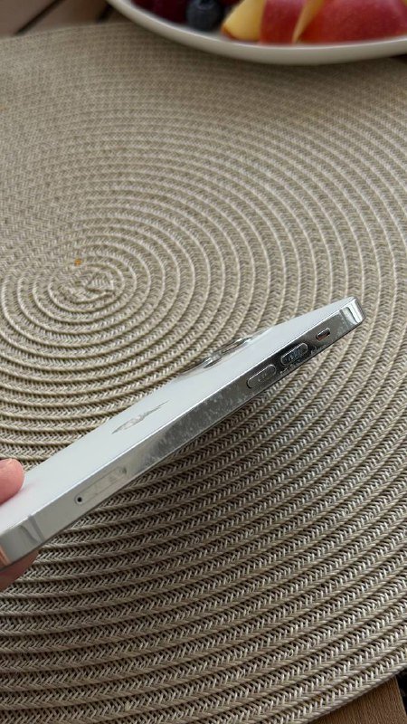 iPhone 12 pro 128, iPhone 15 pro max 256, фотоаппарат Sony Alpha А7 III 6