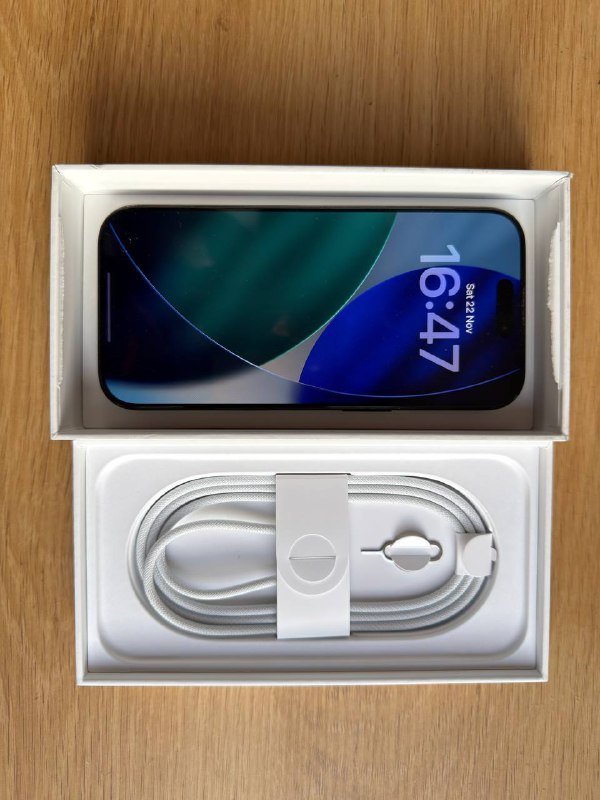 iPhone 16 Pro 256GB черный 3