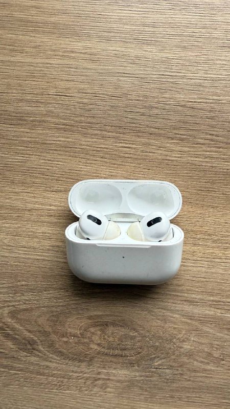 Наушники AirPods Pro 1-поколения, кабели, амбушюры