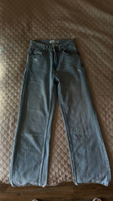 Черные джинсы Zara, Джинсы Zara, Голубые джинсы Stradivarius, Кожаная юбка, Джинсовая куртка Zara, Топ, Боди 3