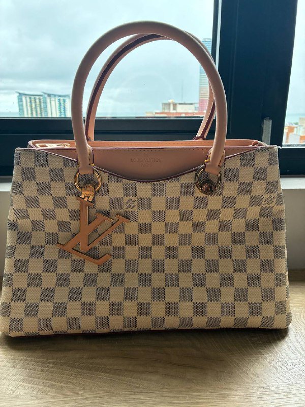 Сумка Louis Vuitton