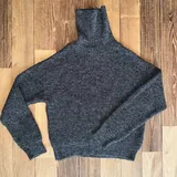 Свитеры Koton, H&M, Zara, поло Levi Strauss & Co, спортивный бра Nike 1