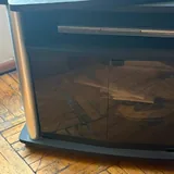 Стул, тумбочка под телевизор, холодильник, письменный стол, ковры 6