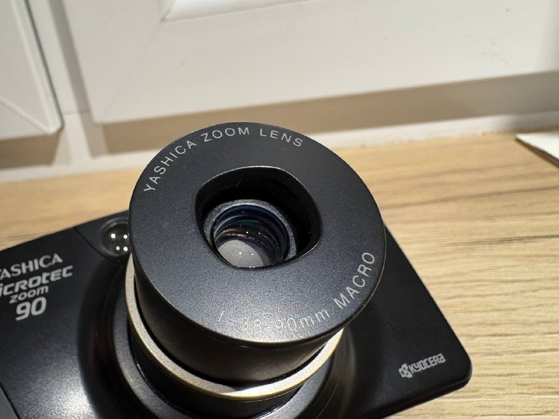 Пленочный фотоаппарат Yashica Microtec Zoom 90 4