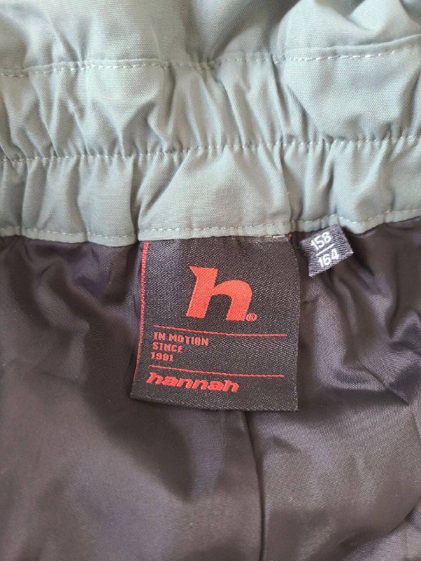 Горнолыжная куртка, штаны с подтяжками, кожаные перчатки 4