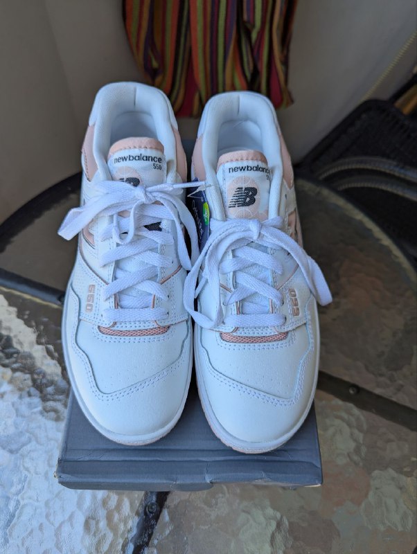 Женские кроссовки New Balance 550 2