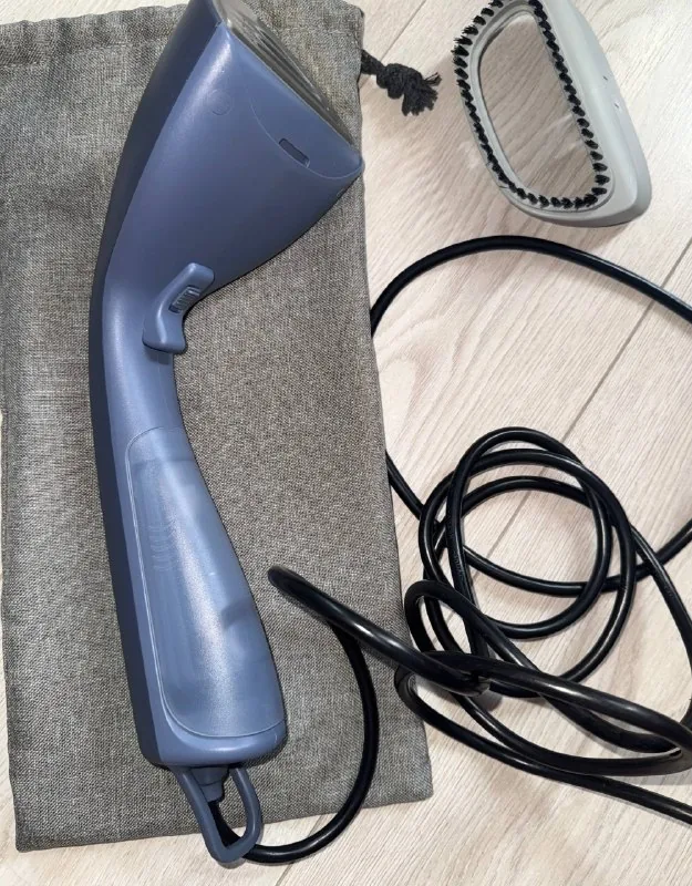 Отпариватель Electrolux E7HS1-4MN 1