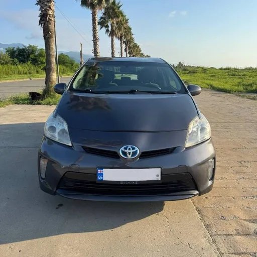 Toyota Prius 2012, 1.8 Hybrid
