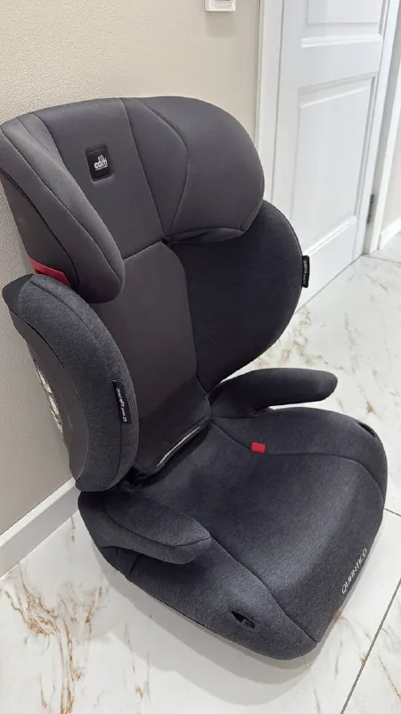 Car seat 15–36 kg with Isofix