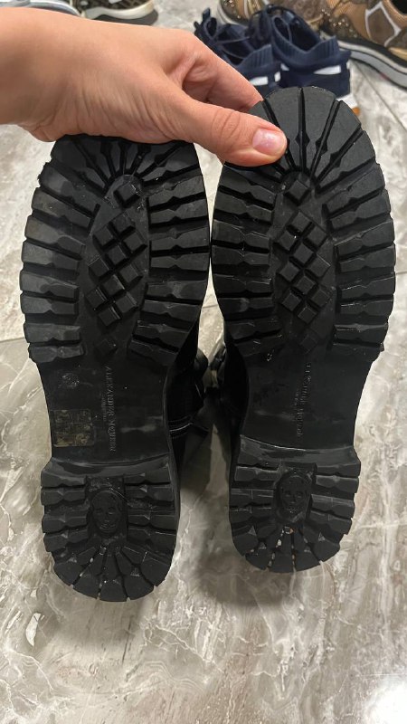 Ботильоны Pollini, Ботинки Alexander McQueen 7