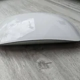 Apple Magic Mouse, кабель, силиконовый чехол 2