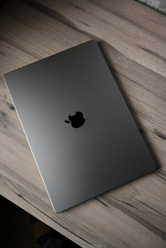 MacBook Pro 16.2" M1 Pro (2022)