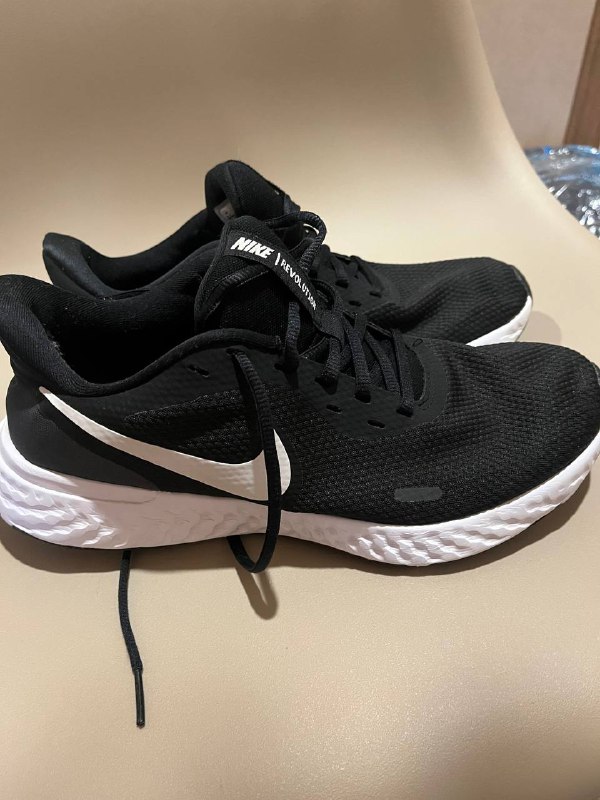 Nike, Puma, Puma
