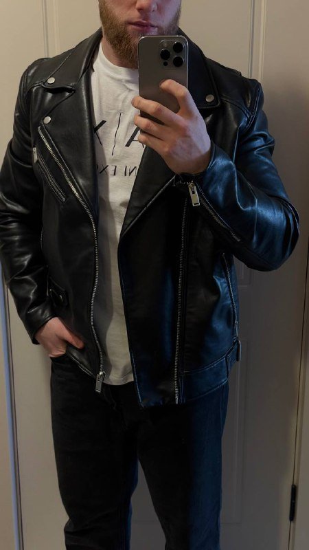 Косуха Zara, пальто Zara, ботфорты Reserved