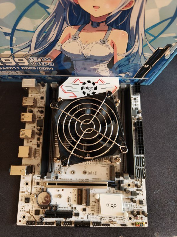 Материнская плата Aigo X99 d4 Ultra, процессор Intel Xeon 2680v4, 16 Гб DDR4 2