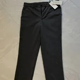 Брюки Reserved, куртка Levi’s, куртка-бомбер Hummel 1