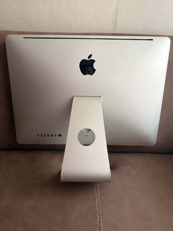 Apple iMac в хорошем состоянии
