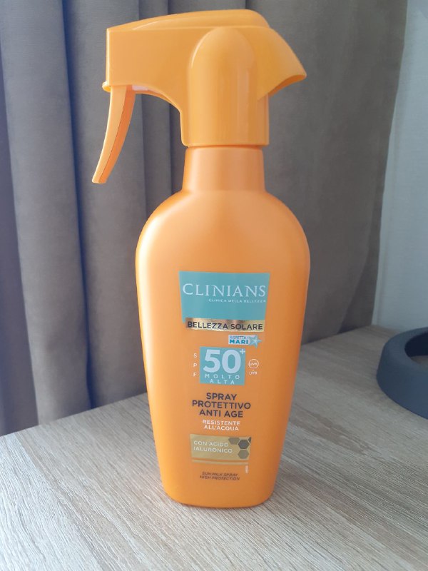 CLINIANS солнцезащитное молочко спрей SPF 50