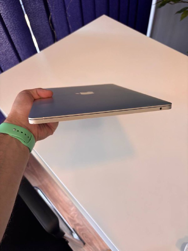 Macbook Pro 2017 i5 8/256GB 5