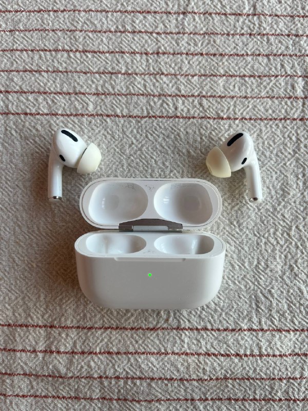 AirPods Pro 1 поколения б/у 3