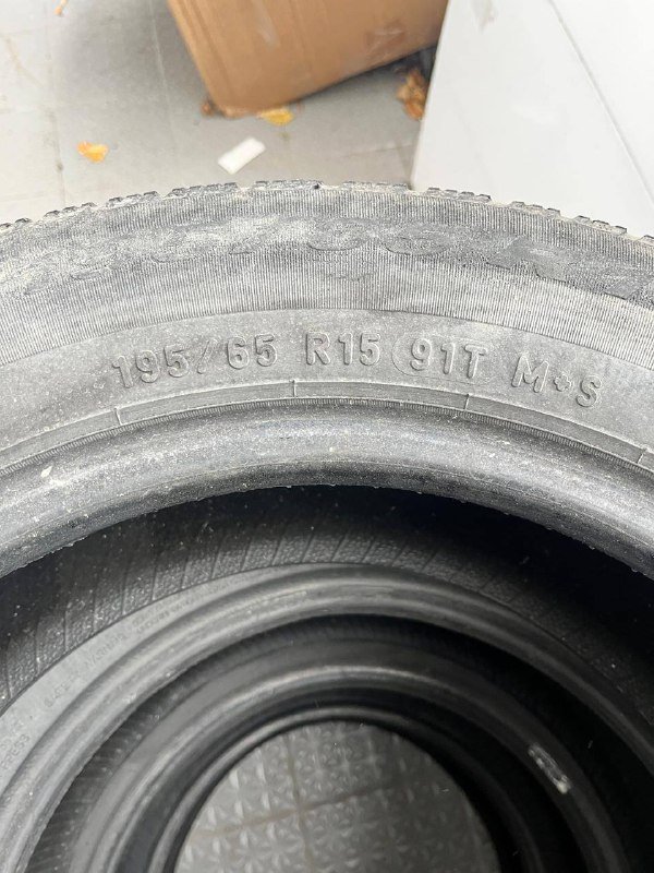 Комплект резины 195/65 R15 и 215/60 R17