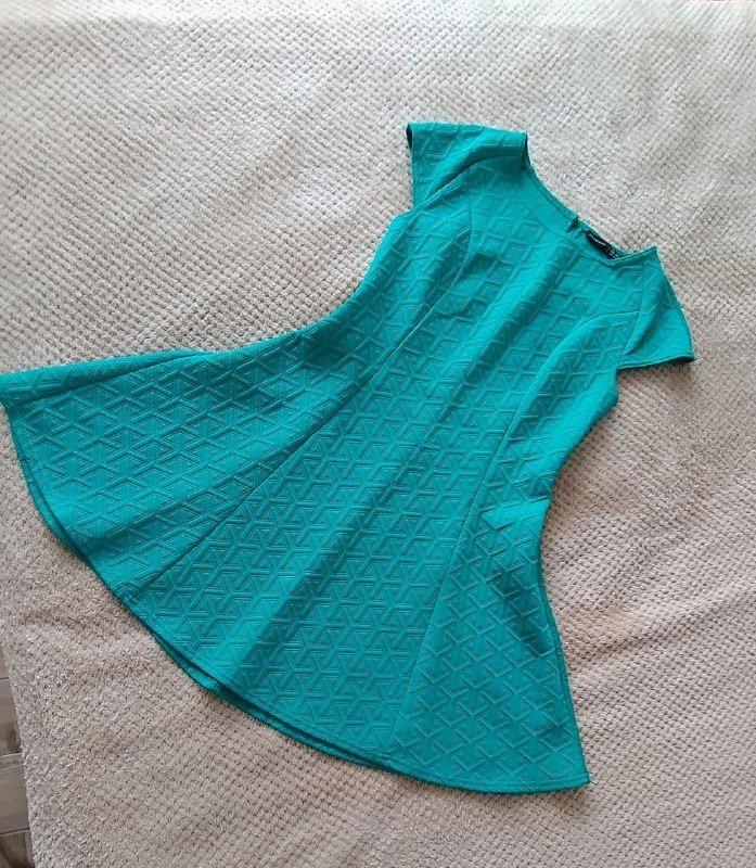 Платья размер М 2