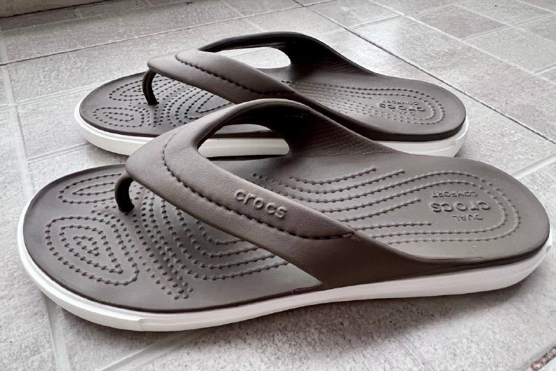 Куртка Adidas, Куртка подростковая, Crocs, Летний шарф, Сумка планшет, Эспандер, Часы Guess, Пояс для спины 3