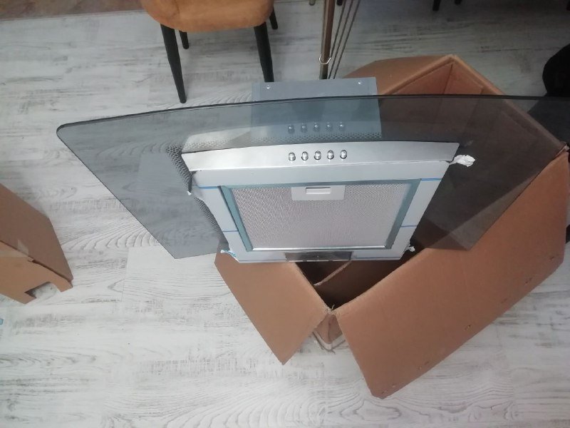 Вытяжка 60см новая 4