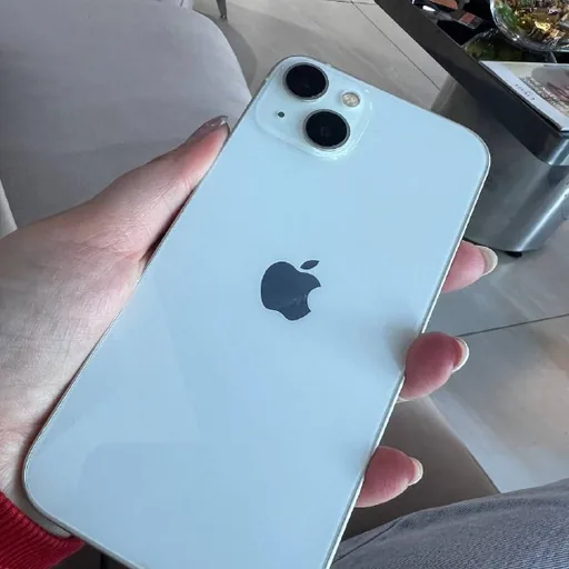 iPhone 13