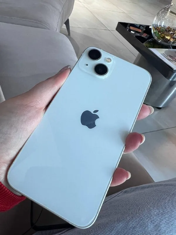iPhone 13 1