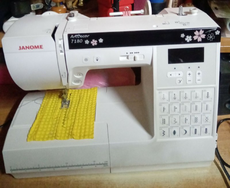 Швейная машина Janome ArtDecor 7180