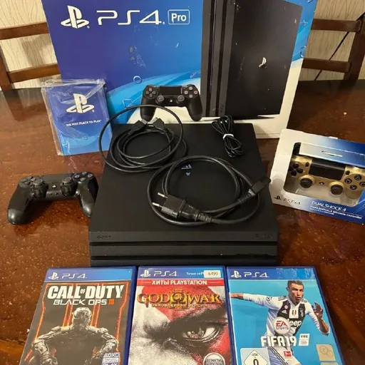 PlayStation PS4 Pro 1 TB, геймпады, игры