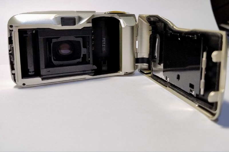 Плёночный фотоаппарат Olympus mju-II 4