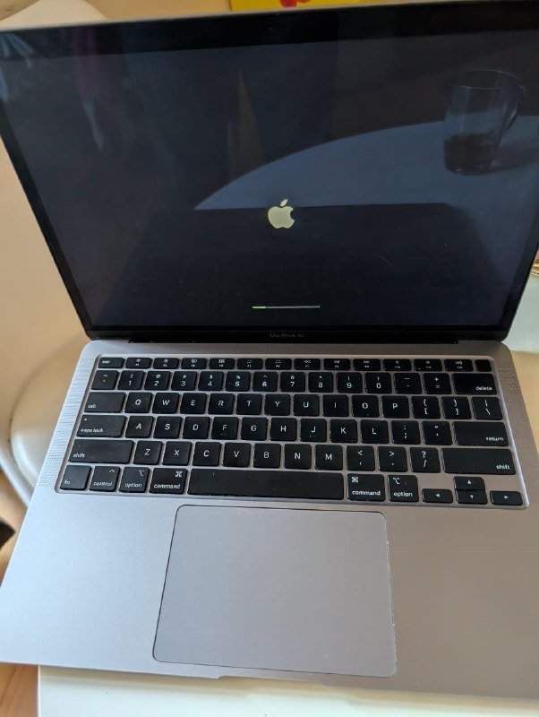 Apple MacBook Air 13'' 256Gb, Asus Vivobook X515E ноутбуки