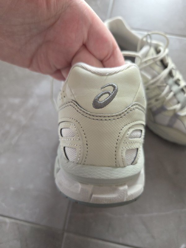 Кроссовки ASICS 1550 женские размер 26 см 3