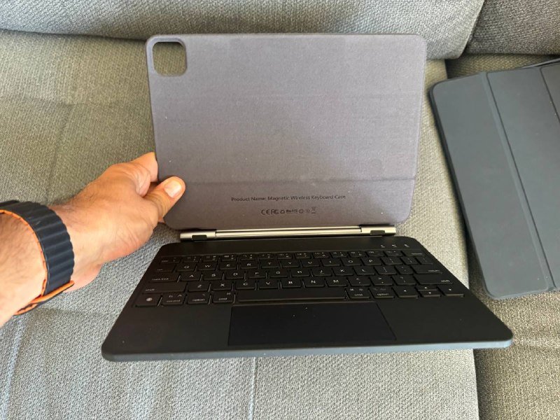 Чехол-книжка для iPad Air 11’’ 5th generation, Чехол-клавиатура iPad Air 11’’ 5th generation 3