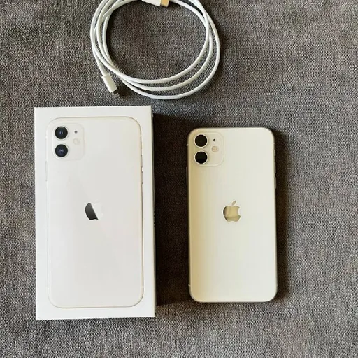 iPhone 11 64GB белый