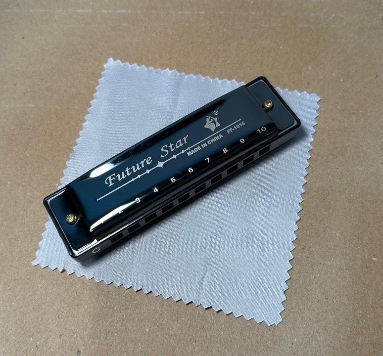 Гриль, губная гармоника, кроссовки, обувь, чехол, шапки, переходники, пазл, мышь, док станция 2